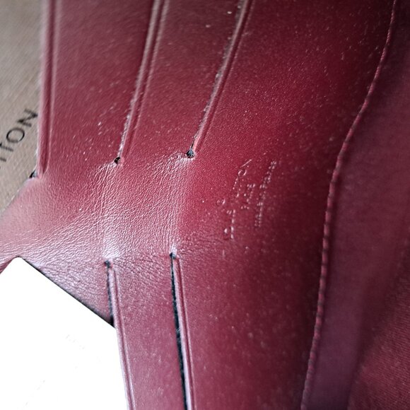 Louis Vuitton Vernis Eggplant Clutch / Hand Purse with strap - Picture 7 of 12